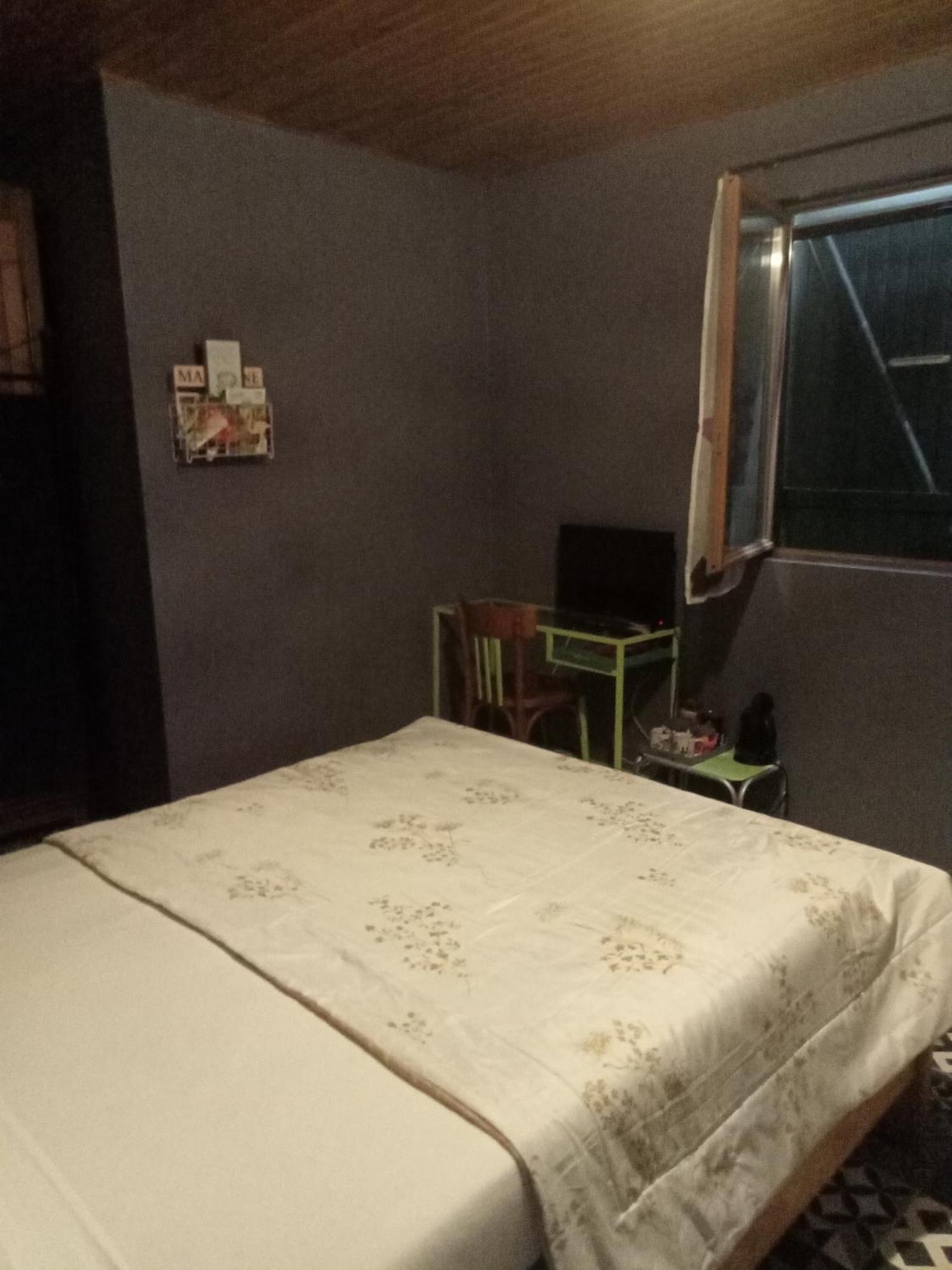 Le Repaire Des Ecureuils Panzió Bourg-Argental Kültér fotó
